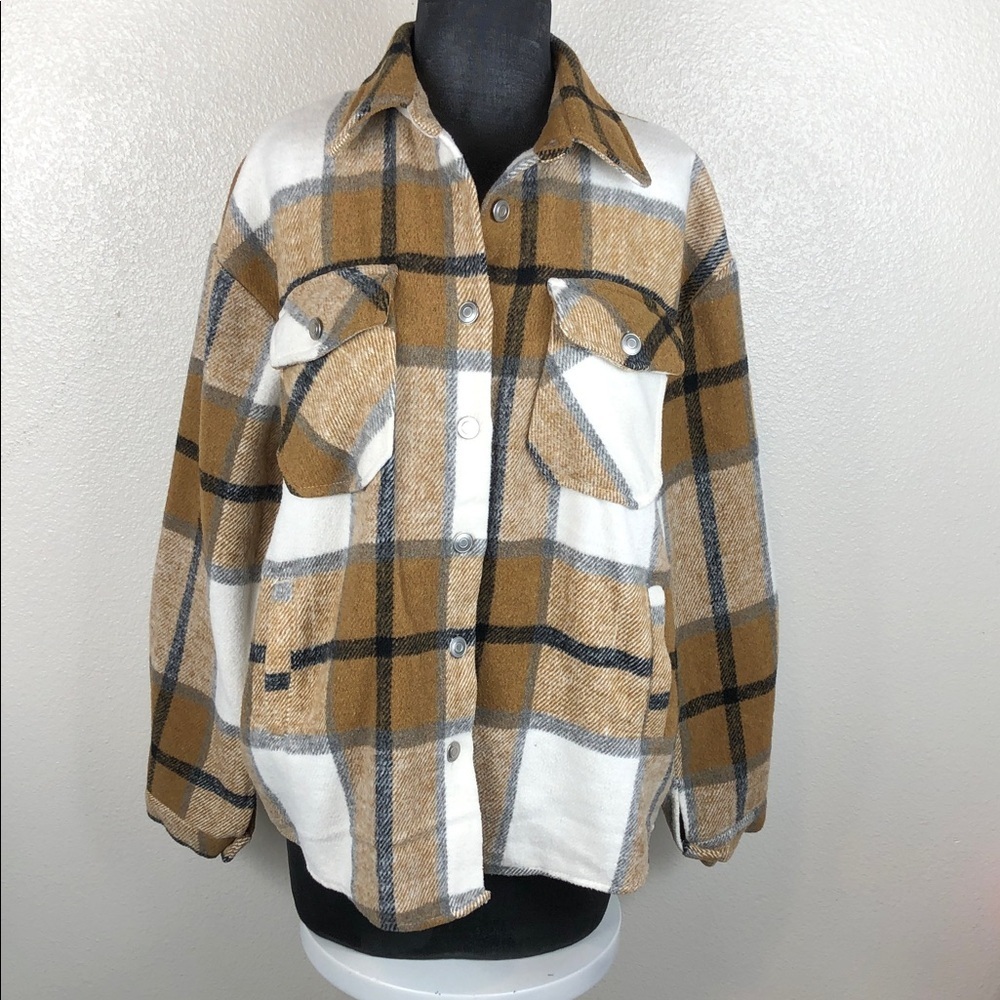 Plaid Shacket Tan Gray White Plaid Print Shirt Jacket Size Medium